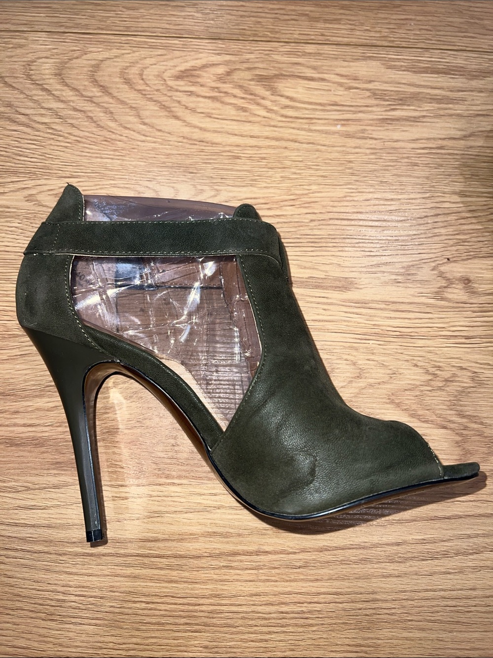 NIB Chinese Laundry Olive Green Suede Peep-Toe Heels with Ankle Strap US 9 - Picture 6 of 9